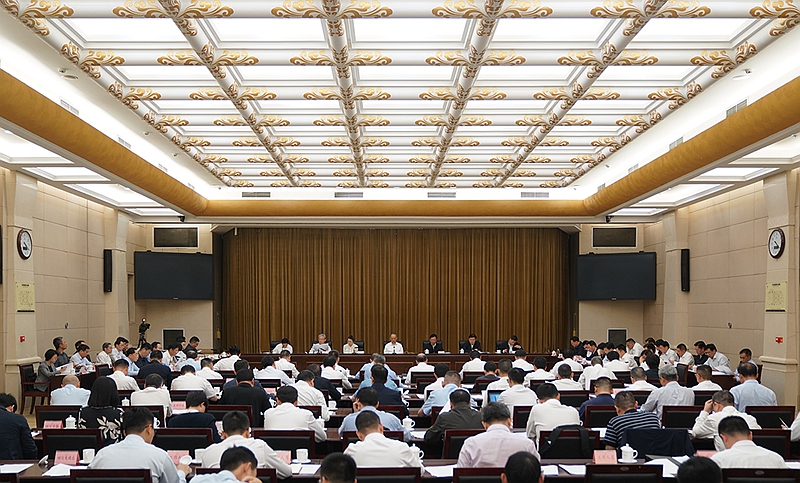 黃強在研究進一步推動綠氫全產(chǎn)業(yè)鏈發(fā)展及推廣應(yīng)用工作會議上強調(diào)
積極搶占氫能新賽道加快形成新質(zhì)生產(chǎn)力「相關(guān)圖片」